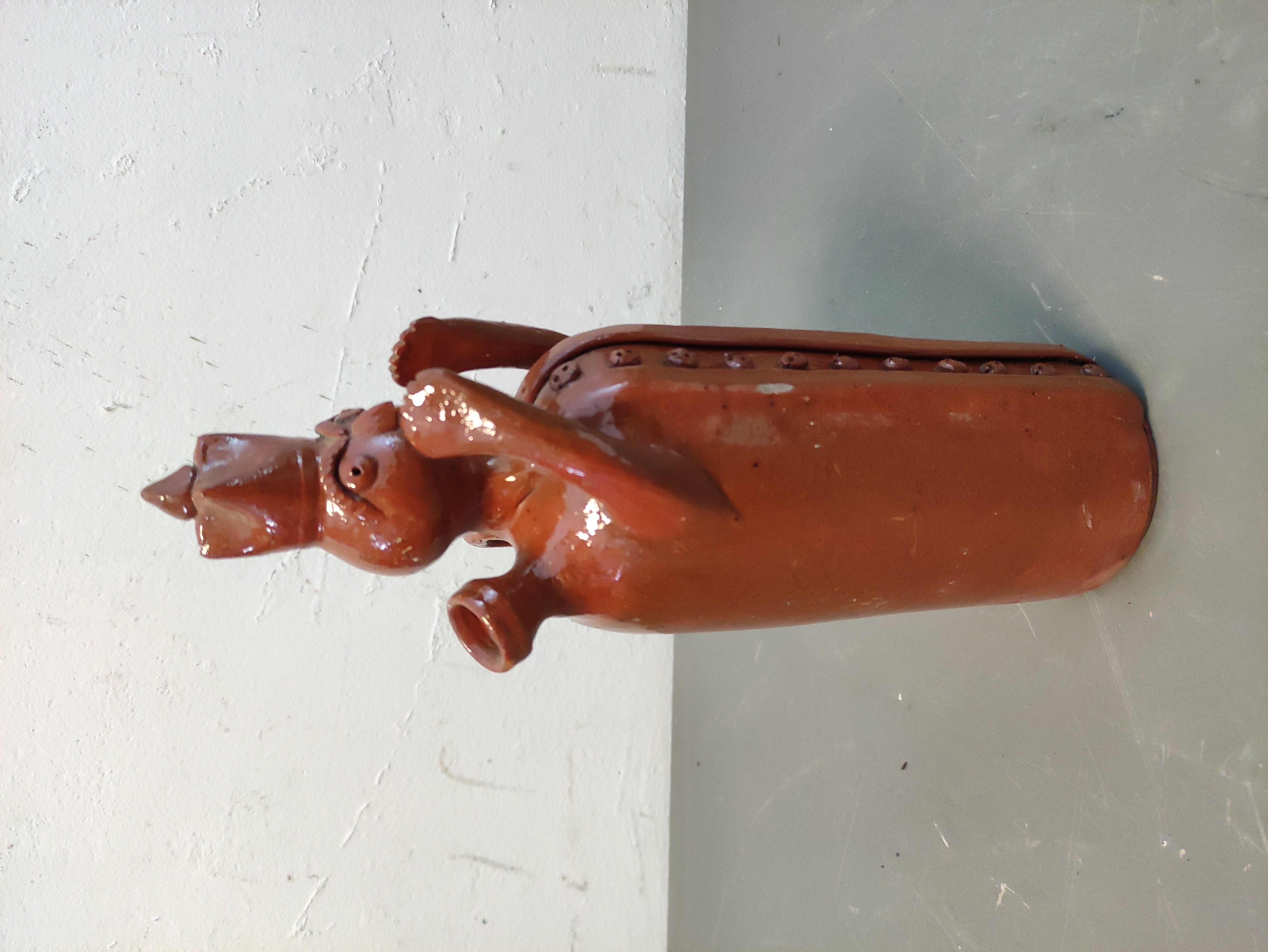 botella botijo figura cura terracota 29_5x20x8 1u